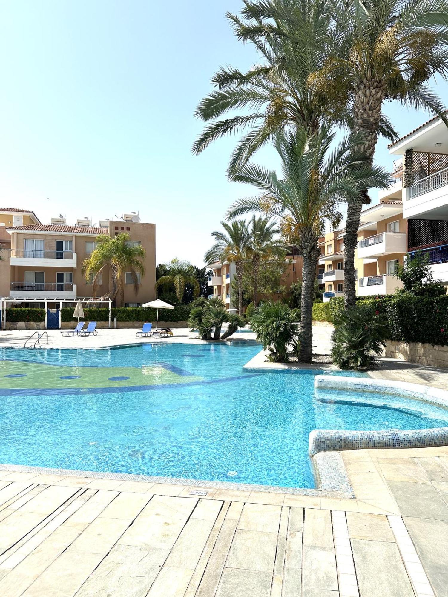H&O Golden Sun Suite Paphos Exterior foto