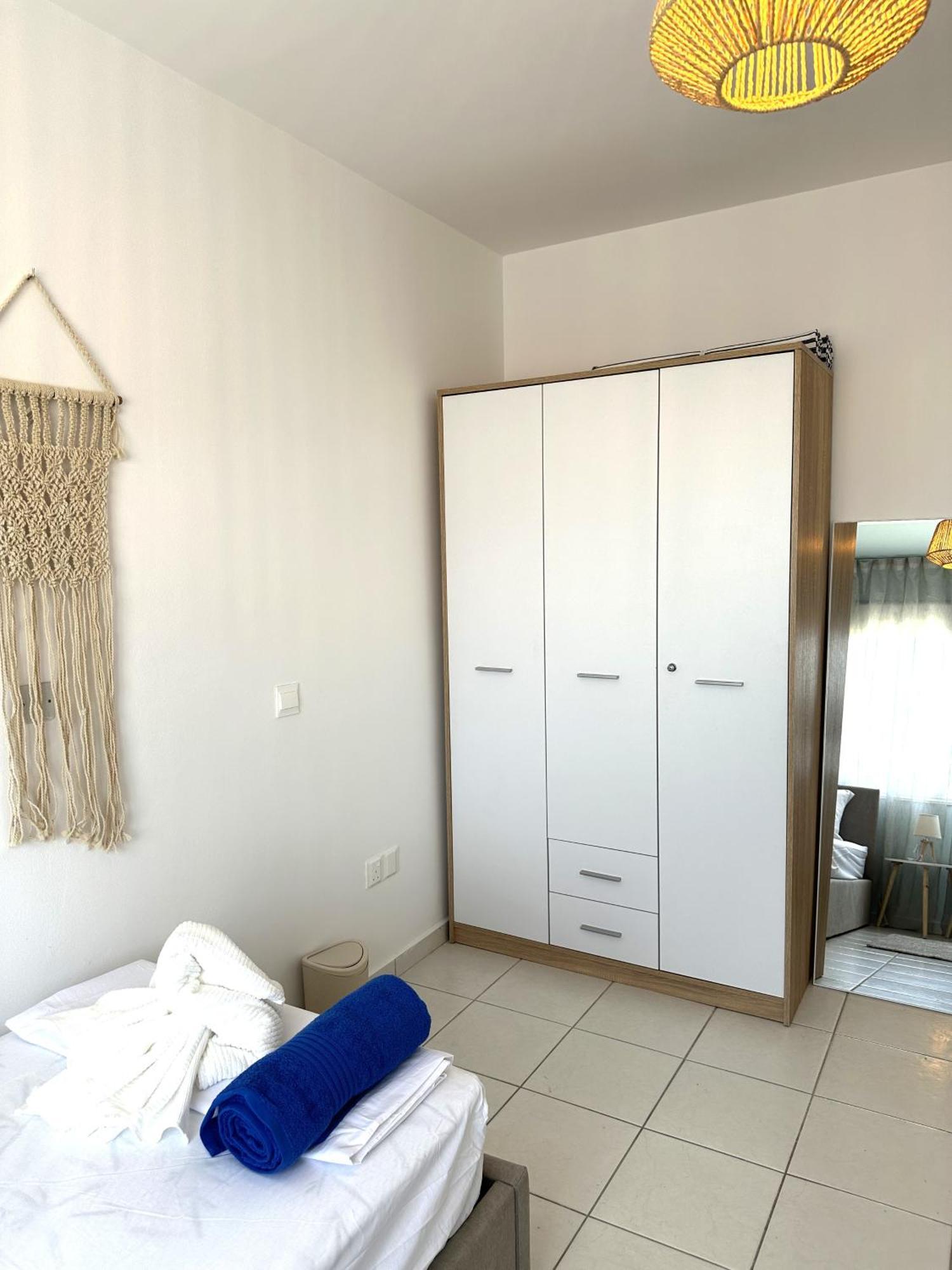 H&O Golden Sun Suite Paphos Exterior foto