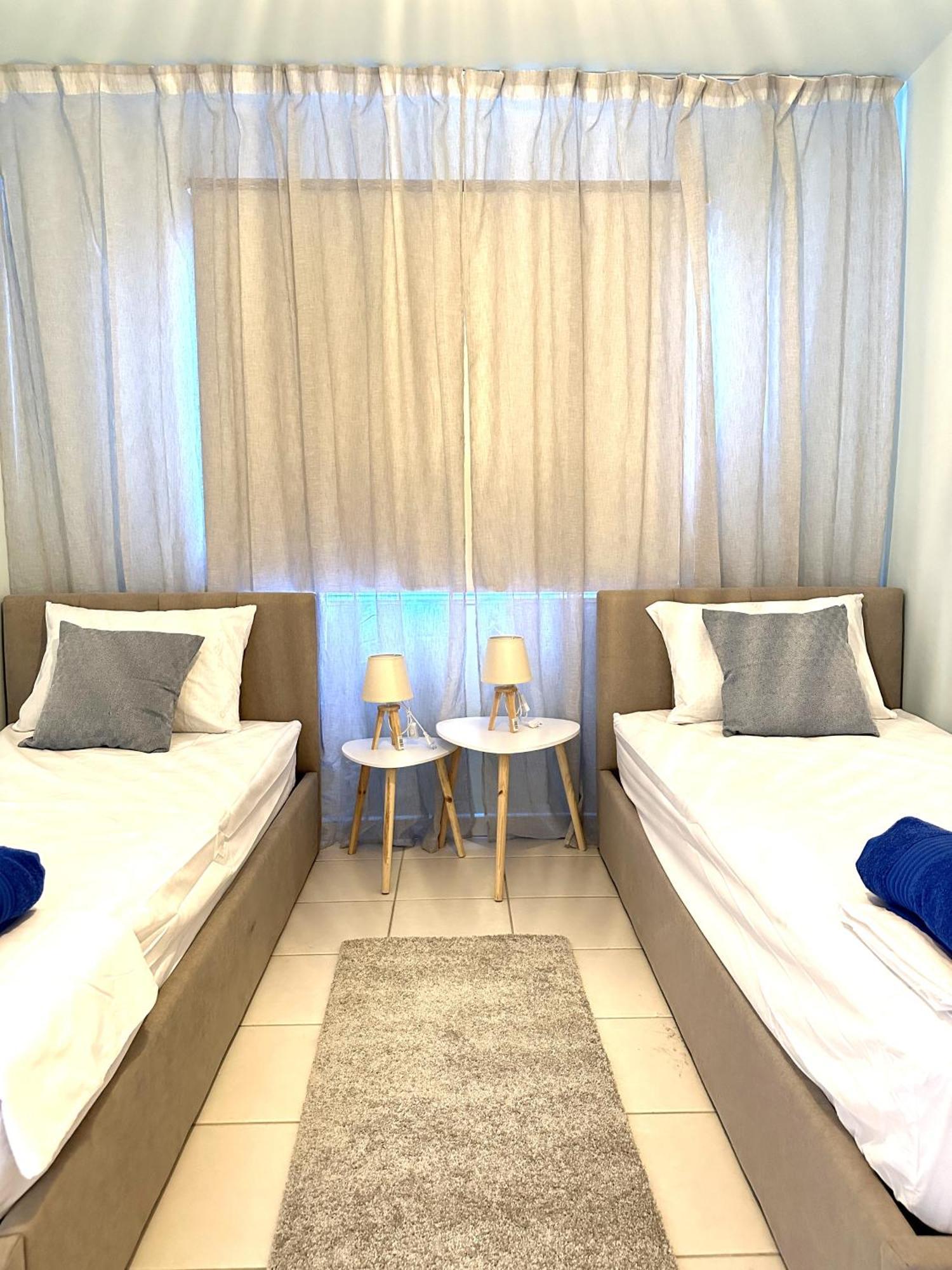 H&O Golden Sun Suite Paphos Exterior foto