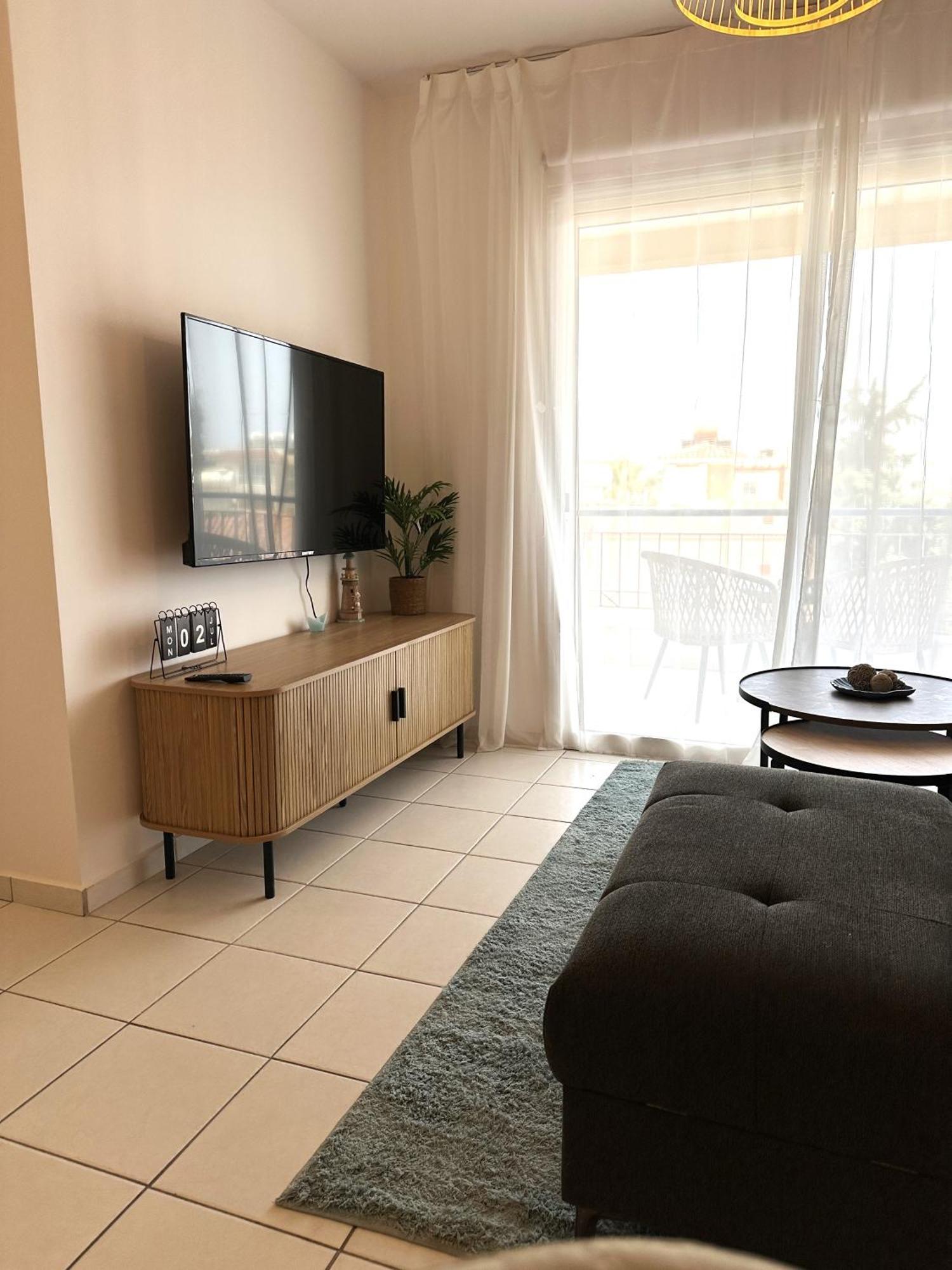 H&O Golden Sun Suite Paphos Exterior foto